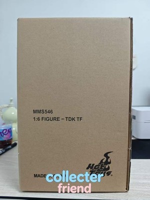 Hot Toys MMS546 The Dark Knight - Two Face Harvey Dent 1/6 Figure New