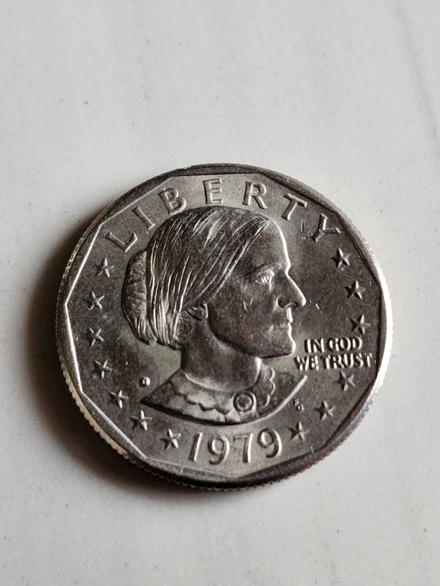 kevin bradley 2003 George + Tammy 額縁無し Stacey Lee Webber – “Indian Head Circled Lapel Pin