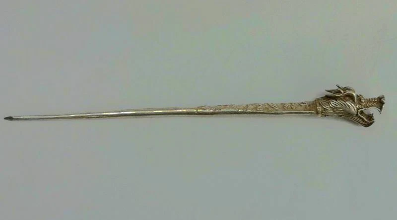 Colección Antiguo Tíbet Chino Plata Hecho a Mano Dragón Horquilla Decoración de Cabello Foto 2 de 4