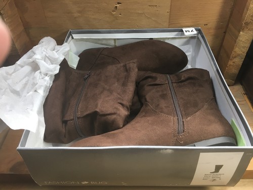 Fashion Bug Scrunch Boots Side Zipper Size 7M Low Heel NEW IN BOX Brown - Picture 5 of 19