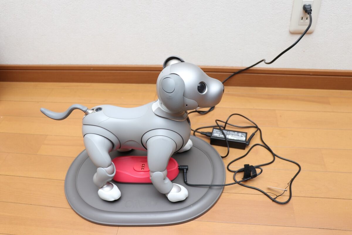 Sony Aibo Black Sesame Ice Cream ERS-1000 Pet Robot Dog Sony Aibo Black Sesame Ice Cream ERS-1000 Pet Robot Dog