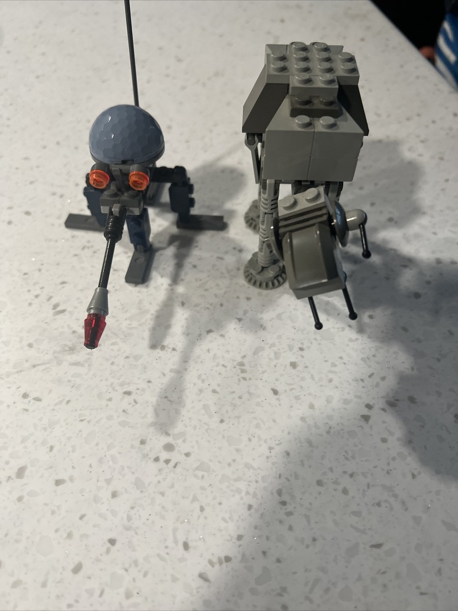 Lego Star Wars Set 20018 AT-AT Walker & Dwarf Spider Drone Built