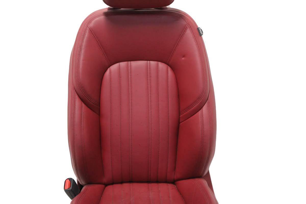 Front Seat MASERATI LEVANTE 20