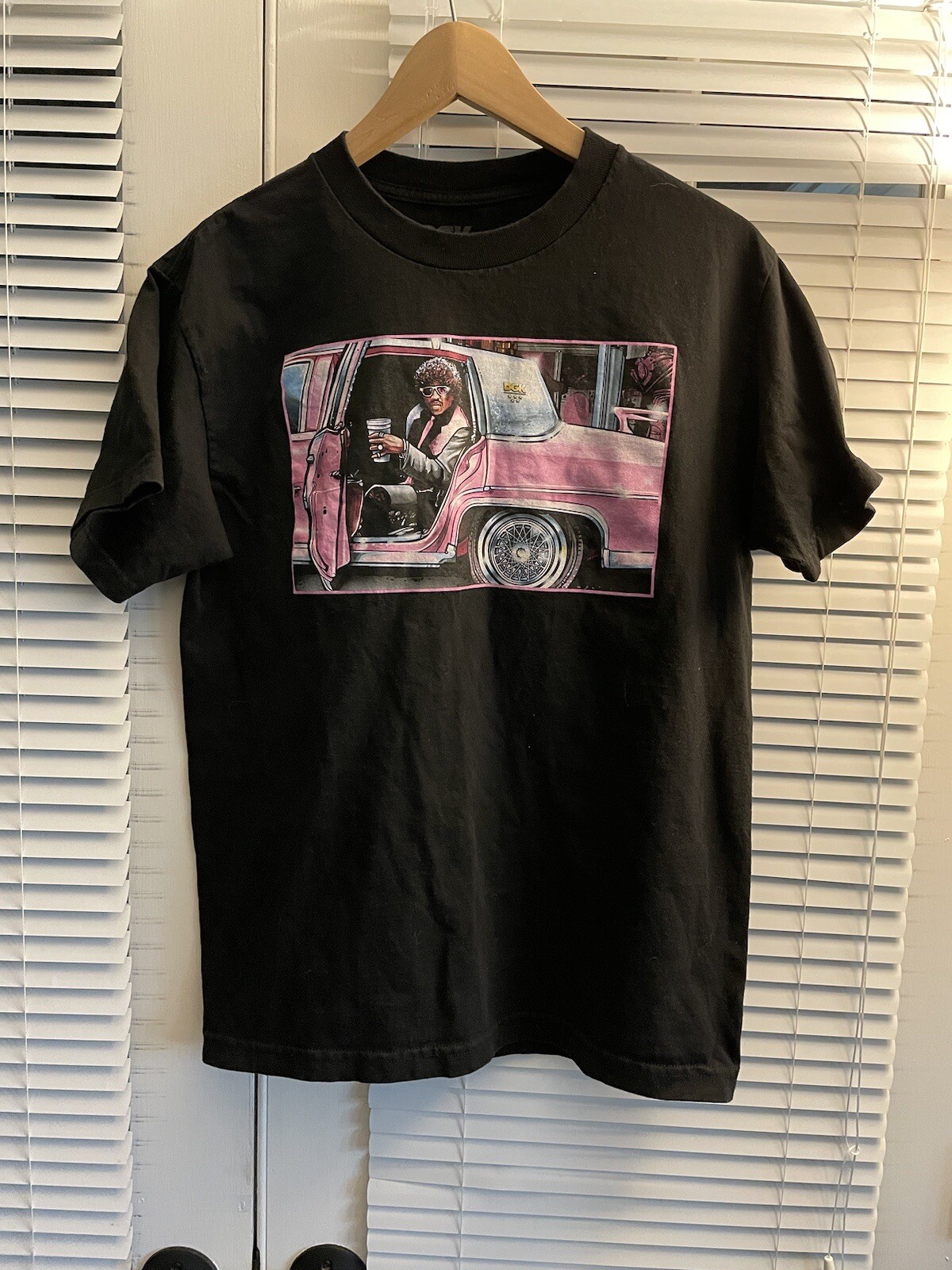 Picture 1 of 3