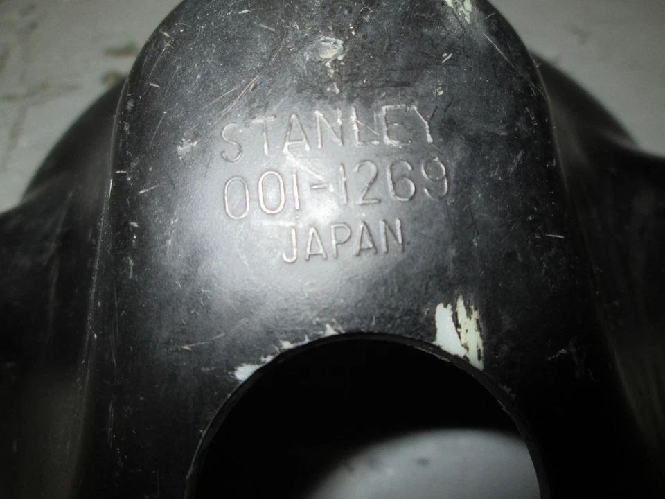 Cubo de faros Kawaski KZ400 / KZ440, 23005-047-21 Foto 2 de 4