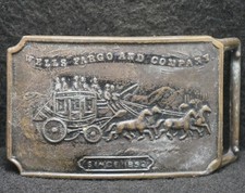 XC19135 VINTAGE 1970s  WELLS FARGO AND COMPANY  ADVERTISEMENT MENS BELT BUCKLE
