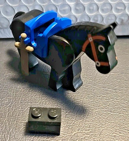 Lot of 6 Lego 6074 Black Falcon's Fortress MiniFigures 2 Horses & Accessories