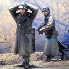 1/35 Scale WW2 German Surrender Scene Resin Figures – 2 Soldiers Diorama Kit