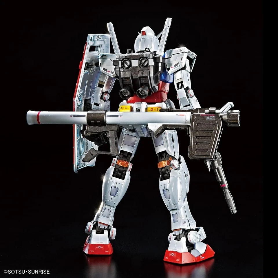 MG 1/100 Gundam Base Limited RX-78-2 Gundam Ver.3.0 Titanium Finish Model kit - Image 3 of 4