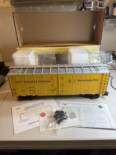 Aristo Craft ART-46223 G / Gauge 1 FGEX / Fruit Growers Express Reefer Car LN/OB - Picture 1 of 10