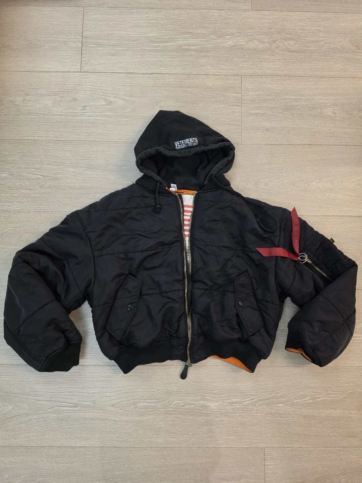 RARE! Vetements X Alpha Industries Cropped Bomber Jacket Size L - product detail image 2