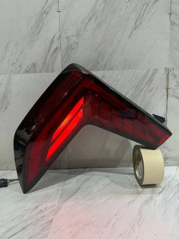 KIA K5 2025 CONJUNTO DE LUZ TRASERA EXTERIOR OEM LADO CONDUCTOR IZQUIERDO LÁMPARA LED 92401-GG010 Foto 4 de 4