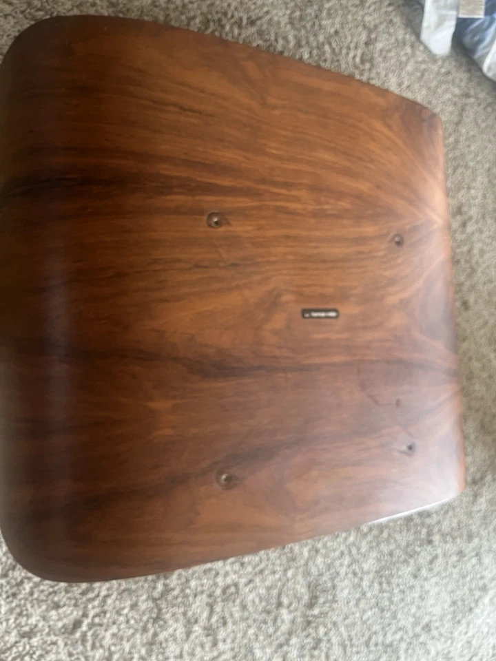 Carcasa de asiento de salón Eames Foto 3 de 4