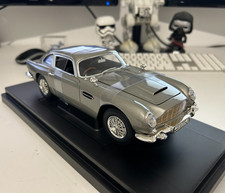 Aston Martin DB5 Goldfinger Joyride 1:18 Diecast Model Car, Silver New Boxed
