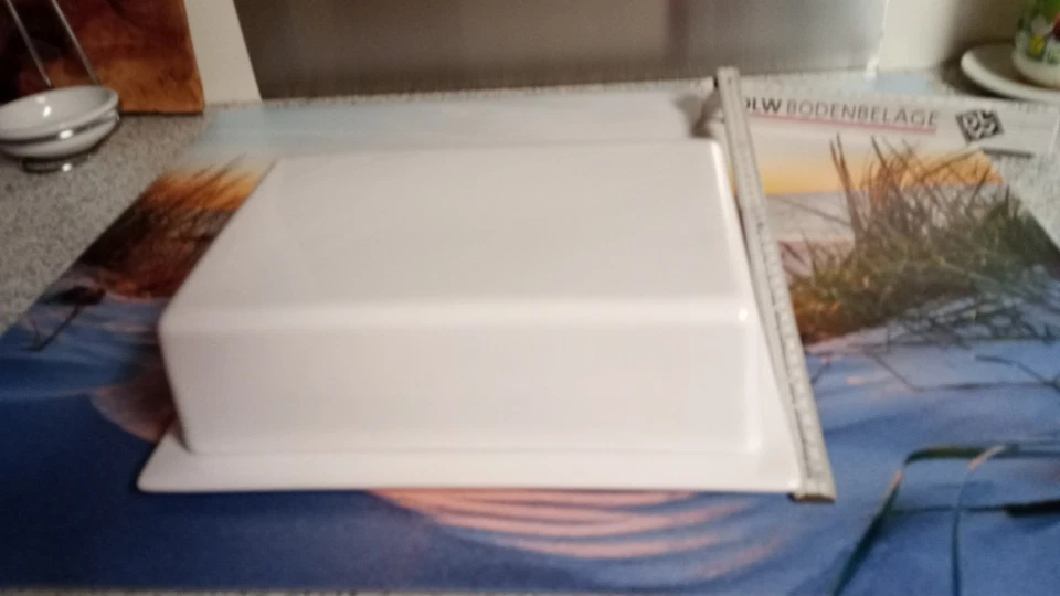 ASA Grande weiß Keramik Käseplatte mit Deckel + Butterdose - Bild 4 von 4