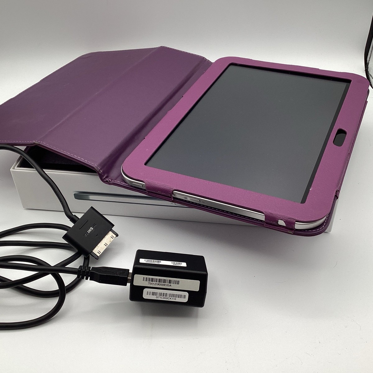 Toshiba Excite 10 AT305-T16 16GB Tablet bundle w/ Original Box