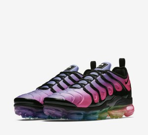 nike vapormax black rainbow