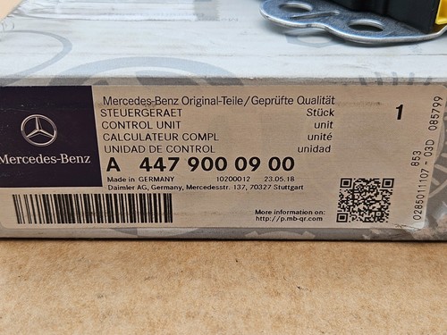 Mercedes-Benz Airbag Control Unit W447 Vito New Boxed A4479000900 0285011107 - Picture 2 of 7