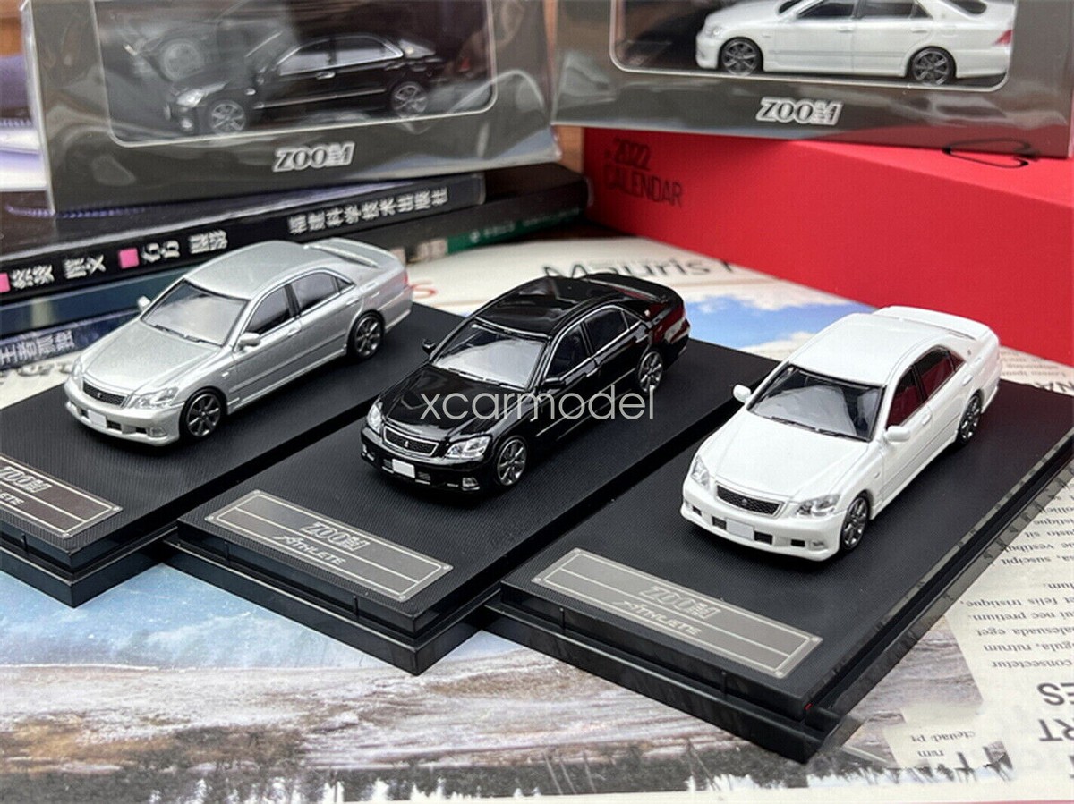 ミニカー Crown athlete Zoom 1/64 Scale Toyota Crown Athlete GRS184 Black Diecast
