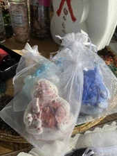 Homemade Holiday Peppermint Soap