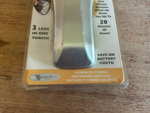Power Outage Emergency Flashlight Wind Up 20 Min Power No Batteries Handy Trends - Picture 21 of 21