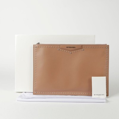Givenchy Antigona Large Studded Clutch Bag 78062542 [U]