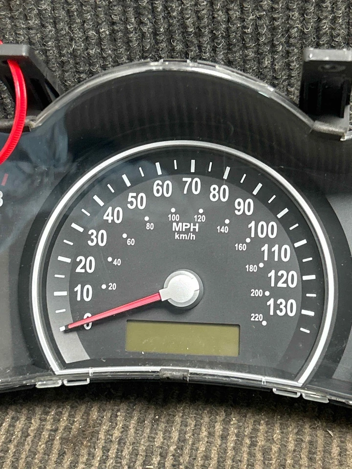 Fits 2006-2007 Kia Sedona Speedometer (miles n/a) OEM:940014D320 Foto 4 de 4