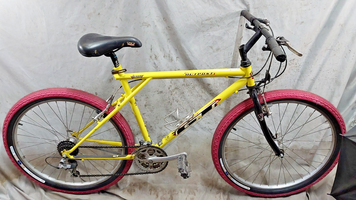 01' GT Outpost MTB Bike 18.5