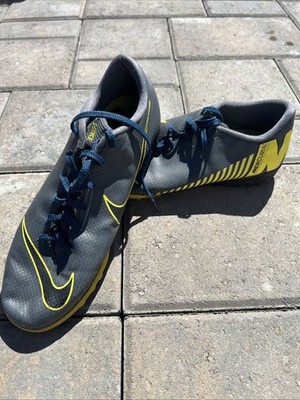 Nike Mercurial Vapor 12 Academy IC Grey Black Yellow AH7383-070 Men Size 10.5