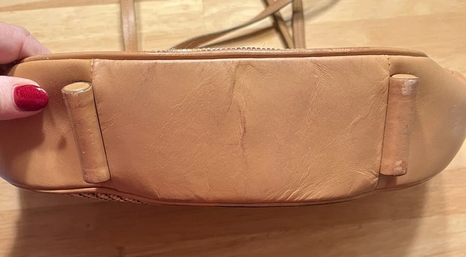 Tusk NY Cartera Tostada Bolso de Hombro Bolsillos con Cremallera Tejido Estructurado Diseñador Pies Foto 3 de 4