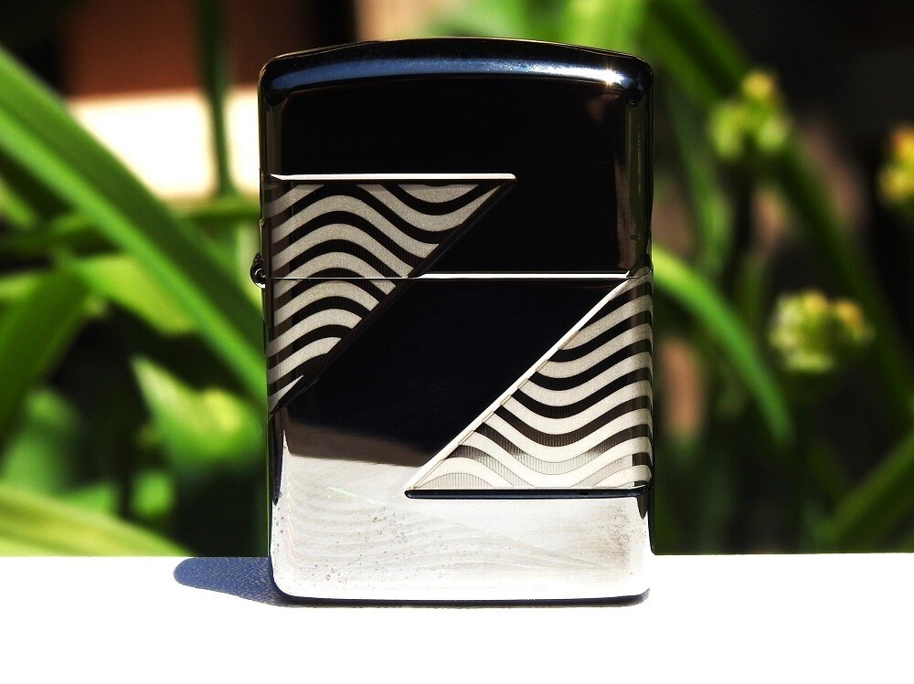Z2 Vision Zippo Lighter - Collectible of the Year - 2020 COTY