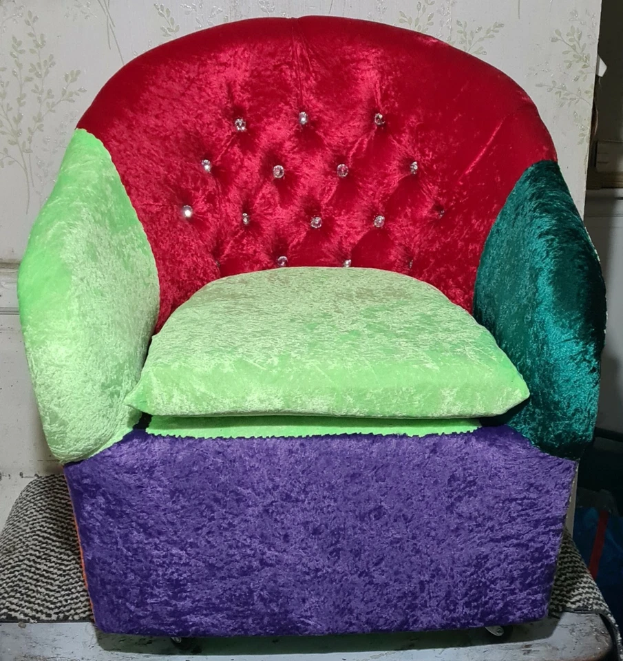 Retro Vintage 80s Iconic Funky Unusual  bedroom chair - Image 2 of 4