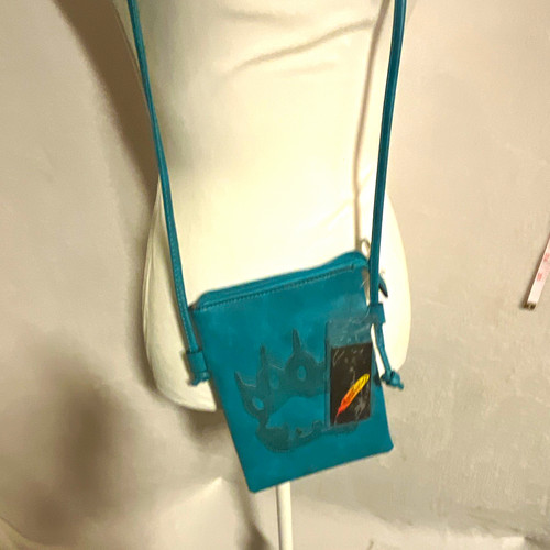 Minnetonka Blue Small Crossbody Bag Zip Closure Bear Paw Print, Inner Pockets