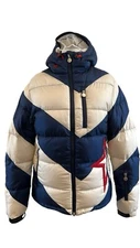 Perfect Moment Chevron Mojo ski jacket in size 14 Teens /XS adults