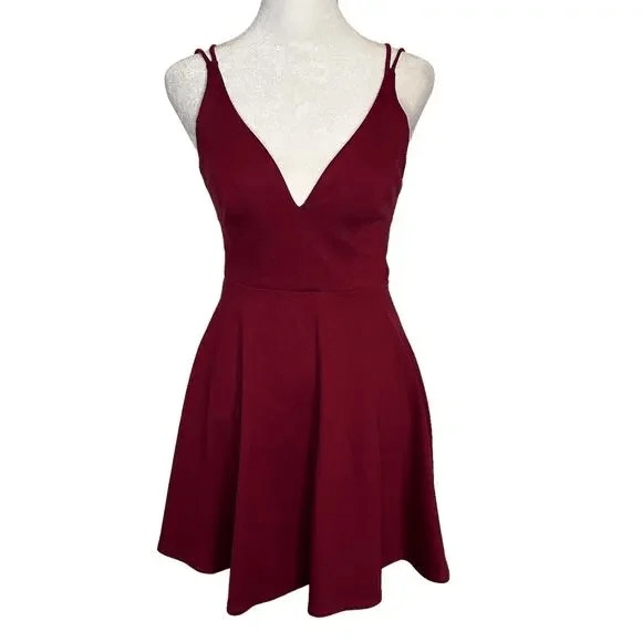 believe in love black backless skater dress NWT Women's LULUS Believe in Love Backless Skater Dress Black Size XXS