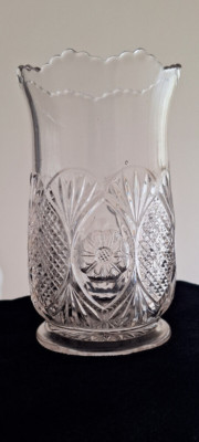 EAPG Wonderful 6'' Celery Vase by Cooperative Flint ''Daisy'' c. 1896