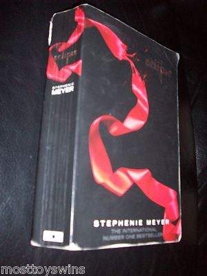 Eclipse by Stephanie Meyer book SCHOOL READING MATERIAL in good used condition