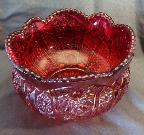 Vintage Indiana Carnival Glass Bowl Ruby Red Sunset Iridescent Stars and Arches - Picture 2 of 3