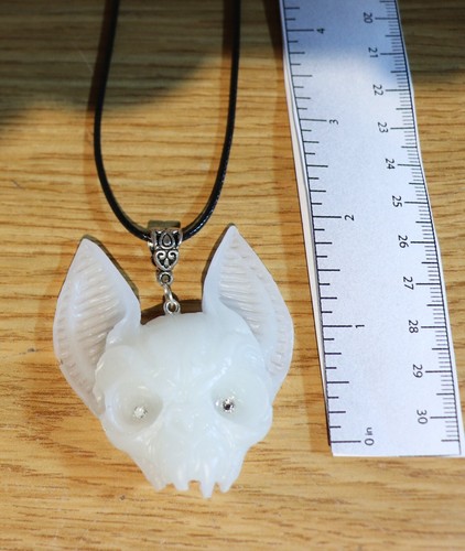 Vampire Bat head necklace hand made from resin 18" necklace 2.5"bat head - 第 43/46 張圖片
