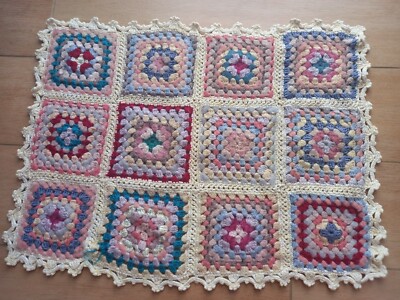 Vintage Häkelaufsatz Wolle Patchwork ca. 50x40 cm