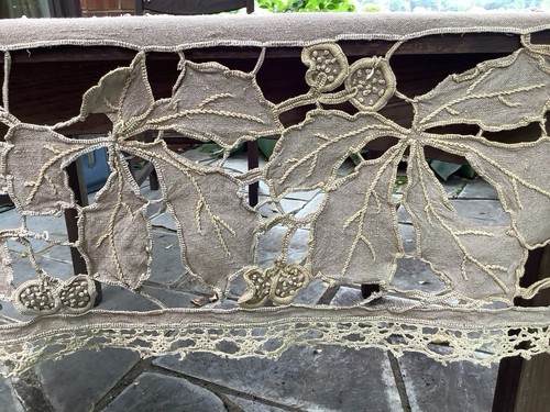 Vintage Linen Tablecloth Hand Embroidered Cutwork From France Topper Leaf - Picture 4 of 10