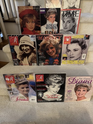 25 Year Memorial: Princess Diana Lot Of 15 Memorial Magazine/Newspaper Bundle - Bild 7 von 14