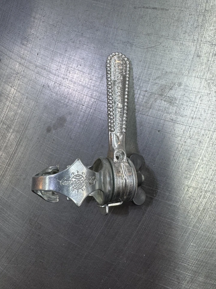 Palanca de cambios Campagnolo 5s tubo descendente único Campy 28,6 A2 de colección nuevo de lote Foto 2 de 4