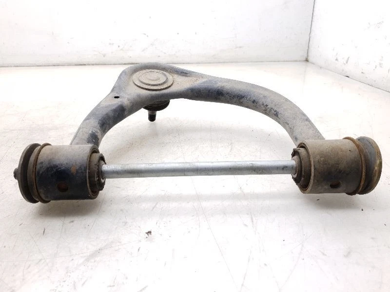 03-18 TOYOTA 4 CORREDORES LADO DEL CONDUCTOR BRAZO DE CONTROL SUPERIOR DELANTERO Foto 3 de 4