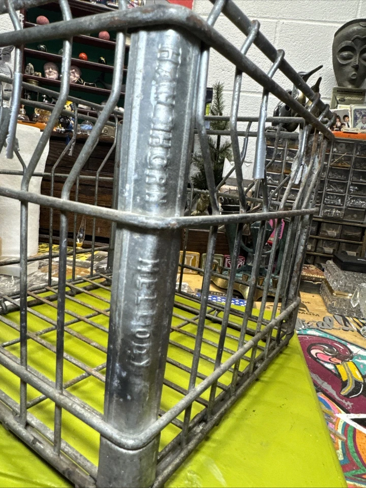 Vintage Hawthorn Mellody Wire Metal Dairy Milk Crate all metal - Image 3 of 4