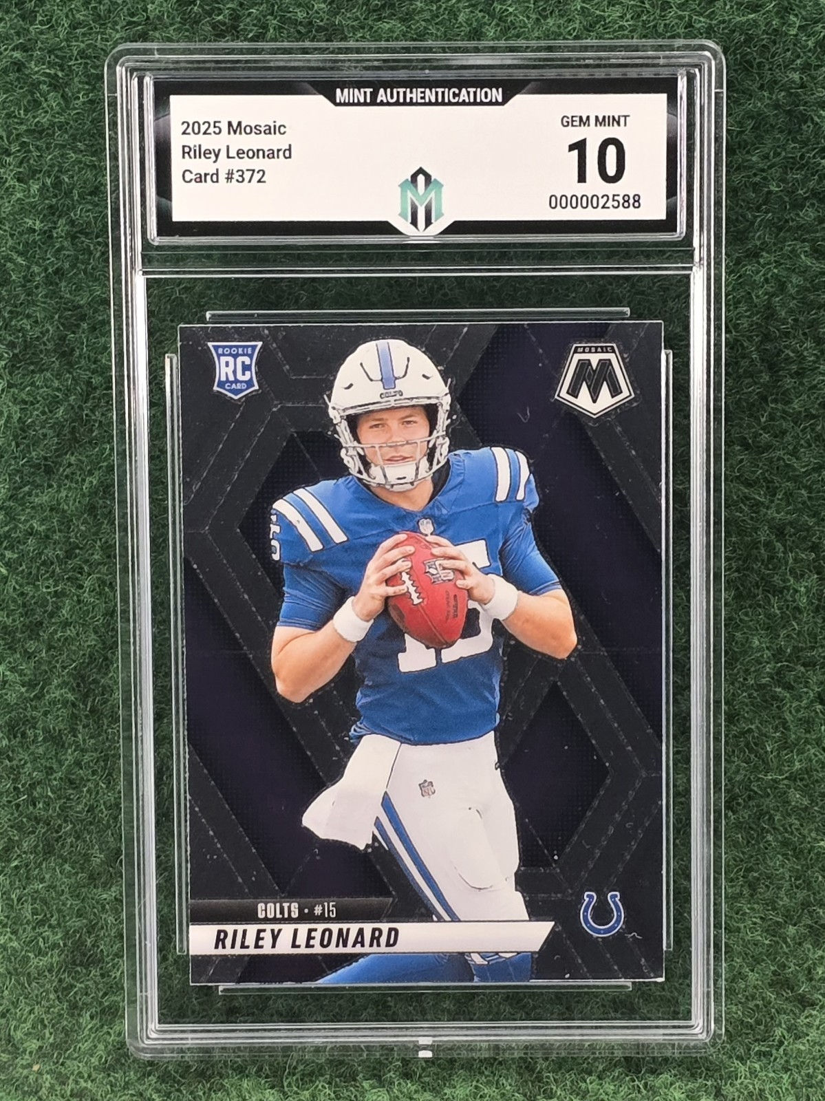 2025 Panini Mosaic - Rookies Riley Leonard #372 (RC) Colts Rookie Card