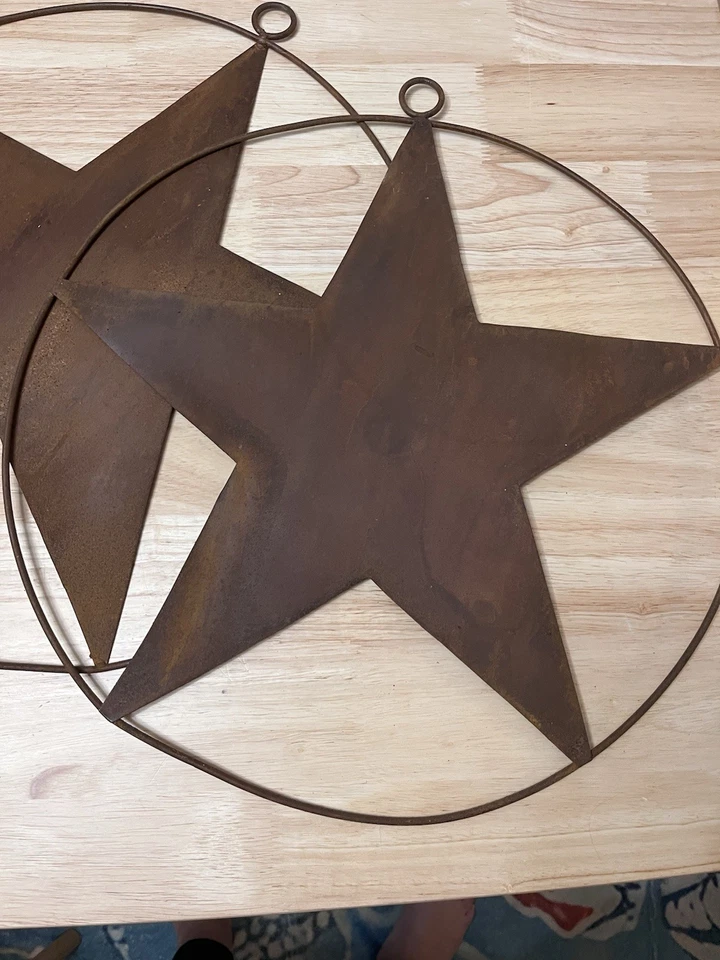 2 18” Metal Rusty Stars. Western Equestrian Primitive Farmhouse Country Rustic - Image 3 of 4