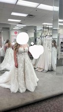 Wedding Dress, Size 18, Only Tried On    Originally 1,800    Not altered