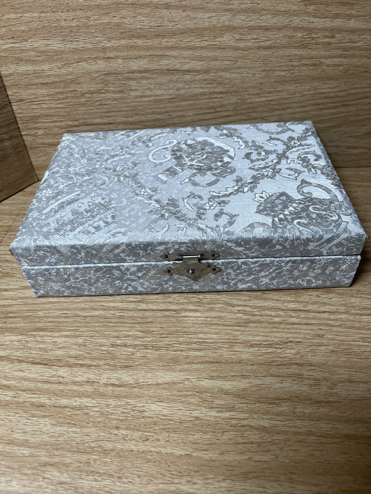 Picture 3 of 12