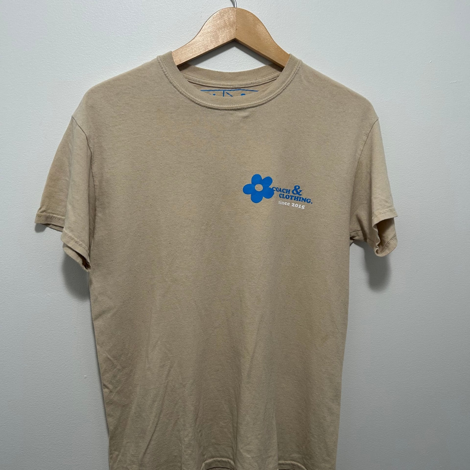 Camiseta Coach & Clothing Manga Corta Diseñador Independiente Talla M